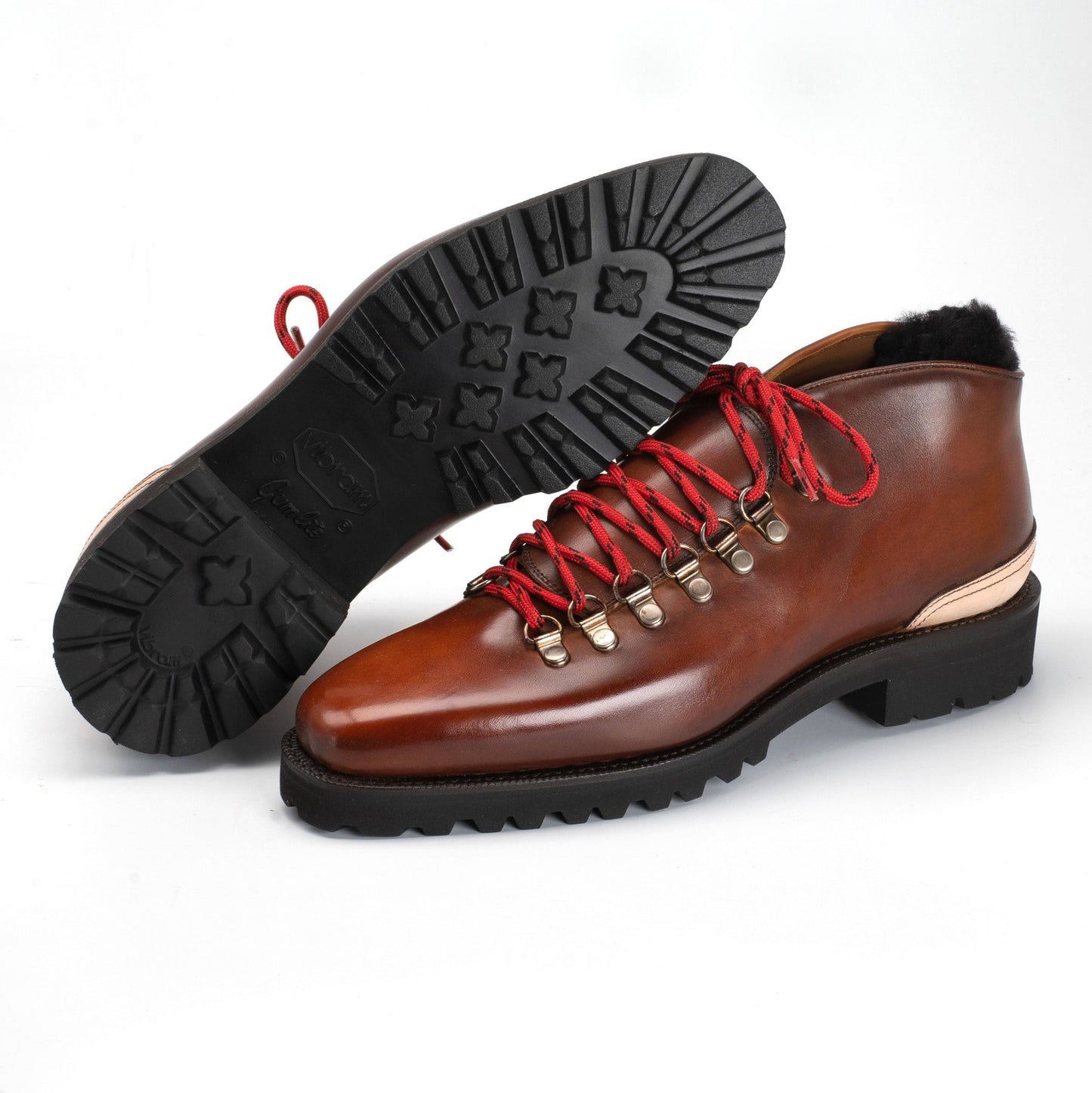 Borcego Mountain Boot - Antique Brown