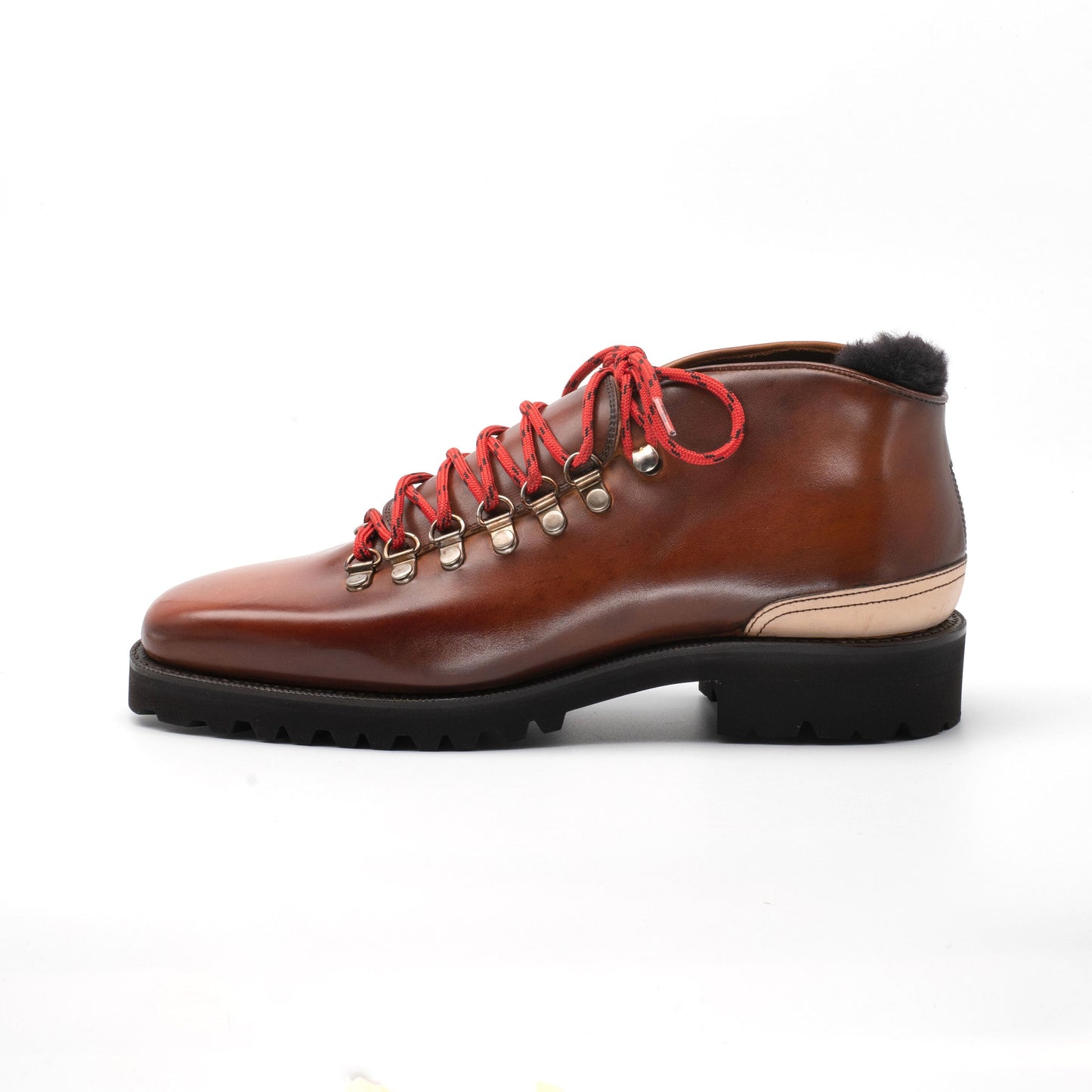 Borcego Mountain Boot - Antique Brown