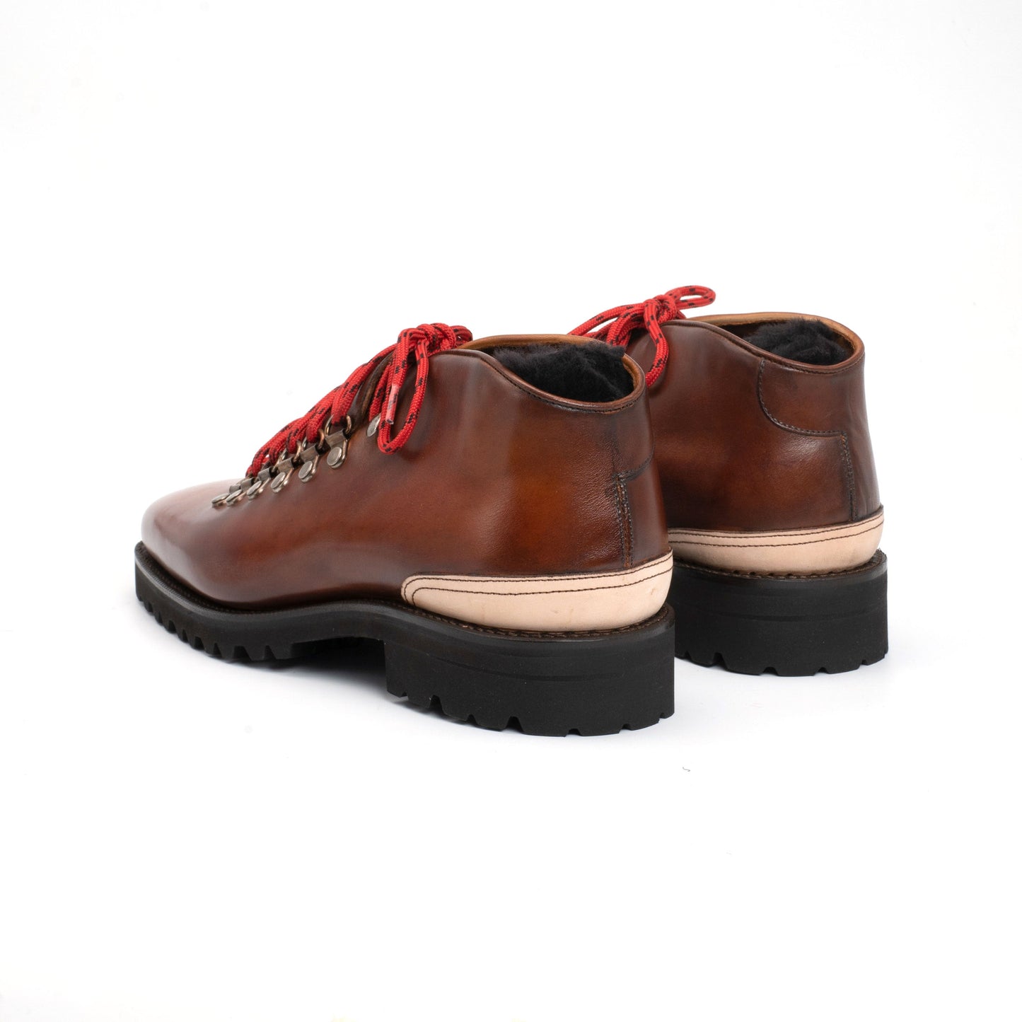 Borcego Mountain Boot - Antique Brown
