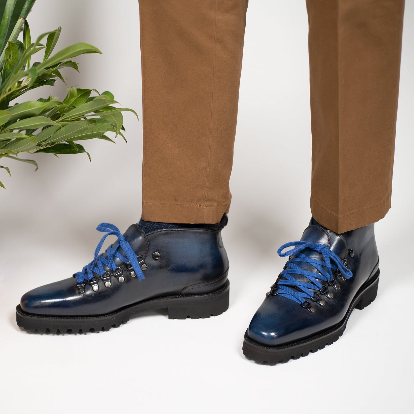Borcego Mountain Boot - Orion Patina